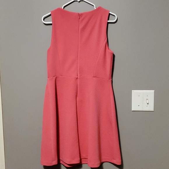 Pink Elle Sleeveless dress - Picture 4 of 4